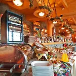 Hotel Skalny Dworek 3*