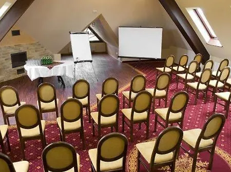 Hotel Skalny Dworek