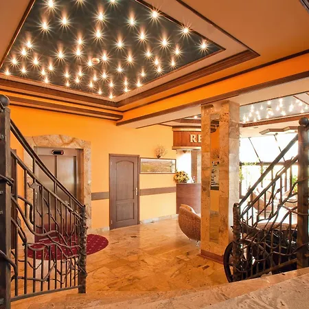 Skalny Dworek Hotel 3*