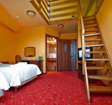 Skalny Dworek 3*