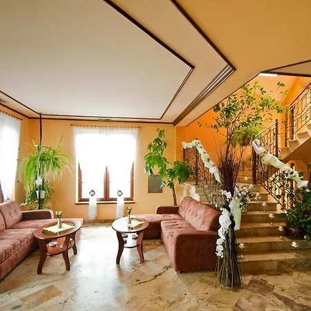 Hotel Skalny Dworek 3*