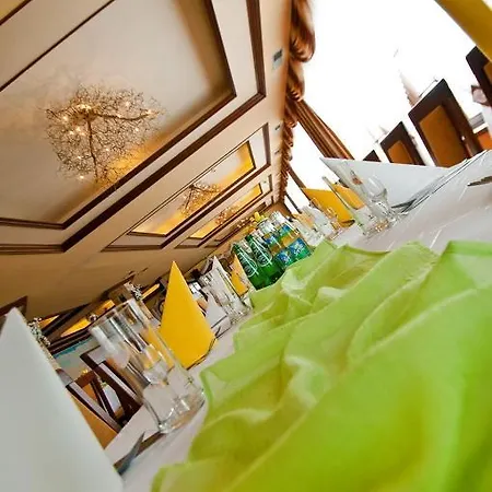 Skalny Dworek Nowy Targ