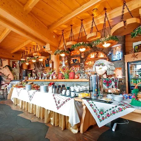 Hotel Skalny Dworek 3*
