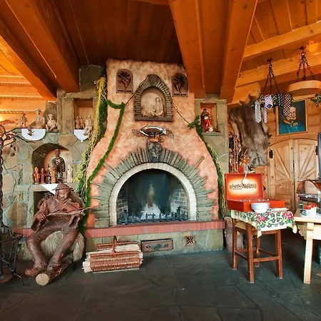 Skalny Dworek فندق 3*