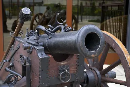 Skalny Dworek فندق