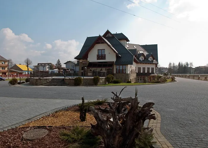 Skalny Dworek فندق 3*