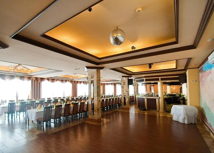 فندق Skalny Dworek نوفه تارخ