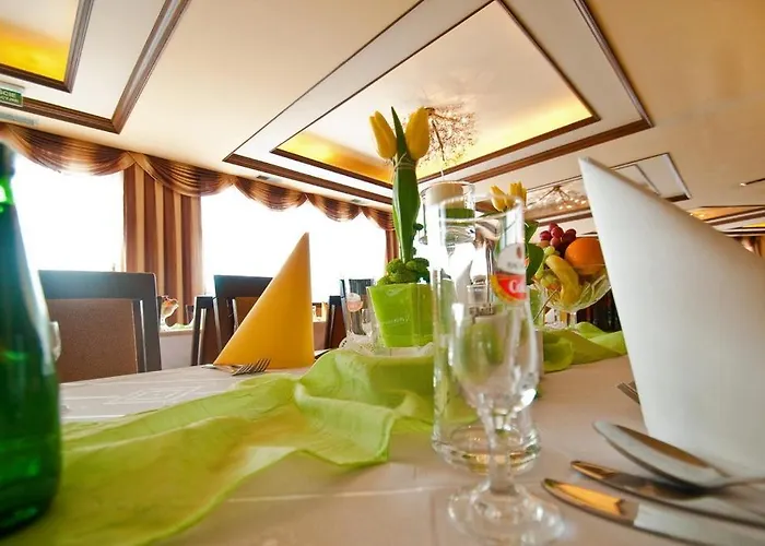 فندق Skalny Dworek