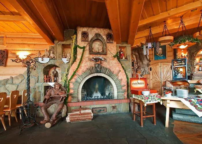 Skalny Dworek فندق 3*